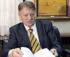 Dušan Stupar, direktor Univerzal holdinga, koji je bio u vlasničkom konzorcijumu Azotare